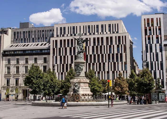 Check-in 24h Plaza Espana Amplio Centro Planta 4 *