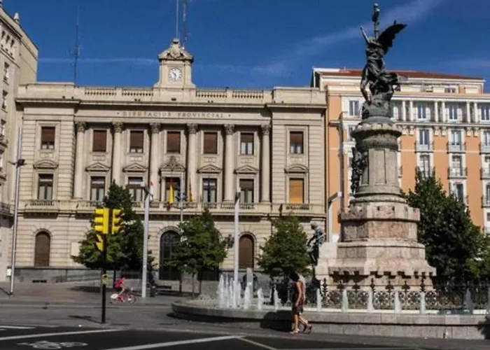 Check-in 24h Plaza Espana Amplio Centro Planta 4 Daire